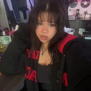 Meet your Posher, Chanell